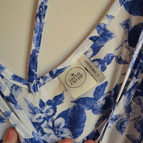 • FLORAL CAMISOLE • - Picture 5 of 5